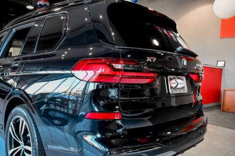 2021 BMW X7 M50i