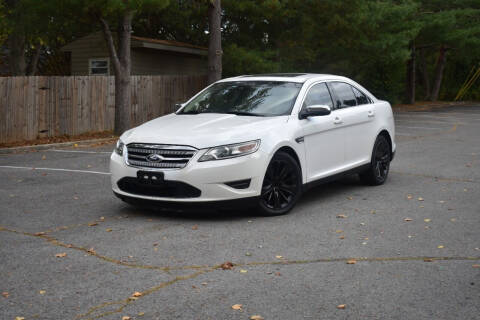 2011 Ford Taurus for sale at Alpha Motors in Knoxville TN