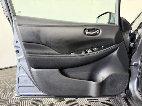 2019 Nissan LEAF SV