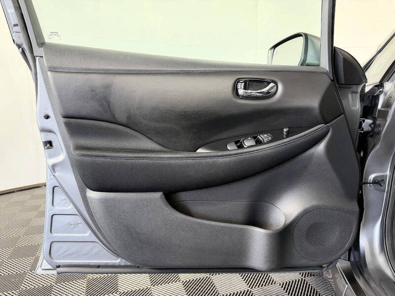 2019 Nissan LEAF SV