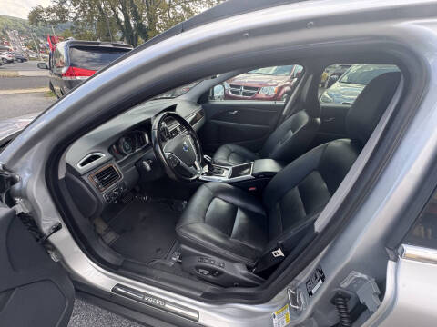 2016 Volvo XC70 T5 Premier