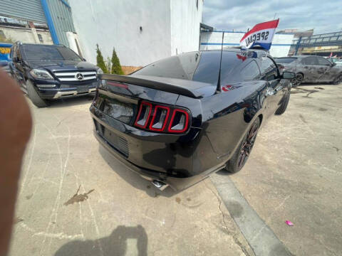 2013 Ford Mustang V6 Premium