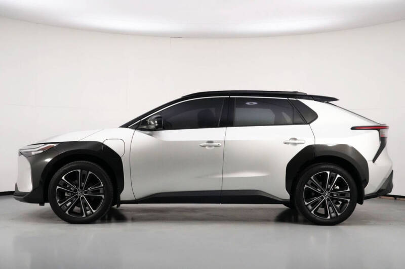 2023 Toyota bZ4X Limited