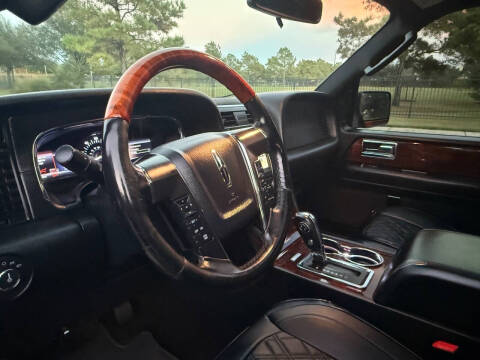 2017 Lincoln Navigator Select