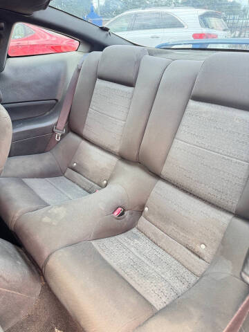 2006 Ford Mustang V6 Deluxe