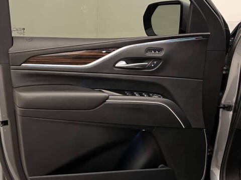 2021 Cadillac Escalade ESV Luxury