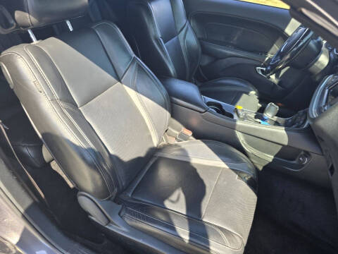 2018 Dodge Challenger SXT Plus