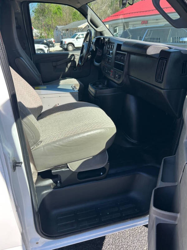 2017 Chevrolet Express 2500