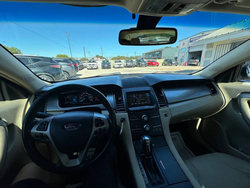 2014 Ford Taurus SEL