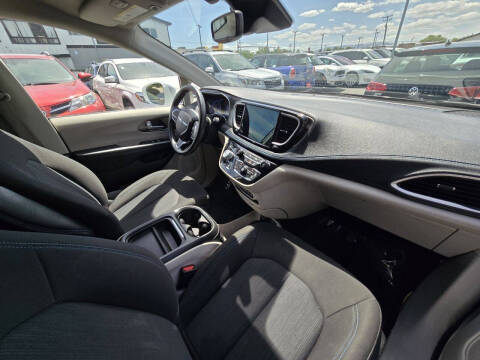2021 Chrysler Pacifica Touring