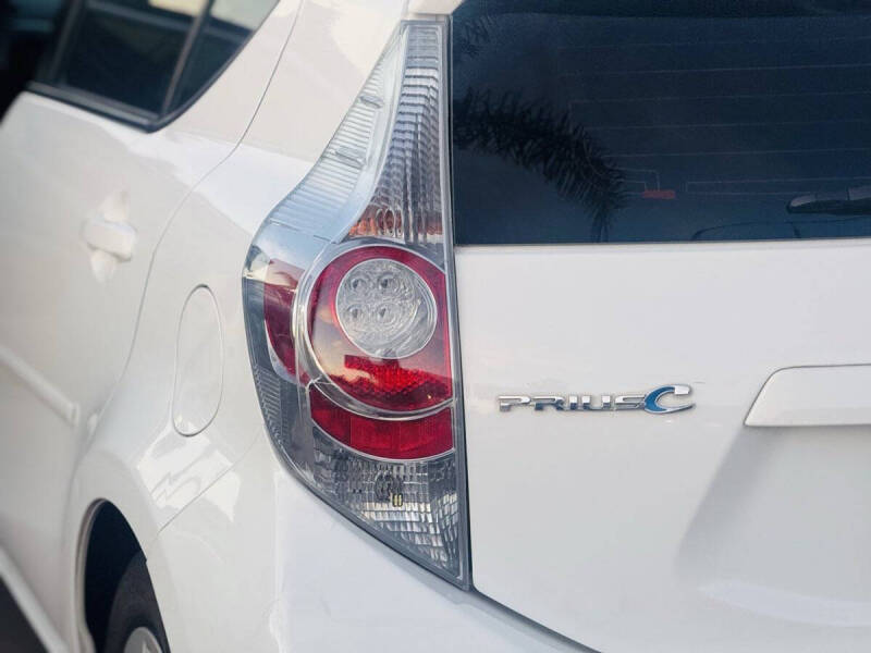 2013 Toyota Prius c Four