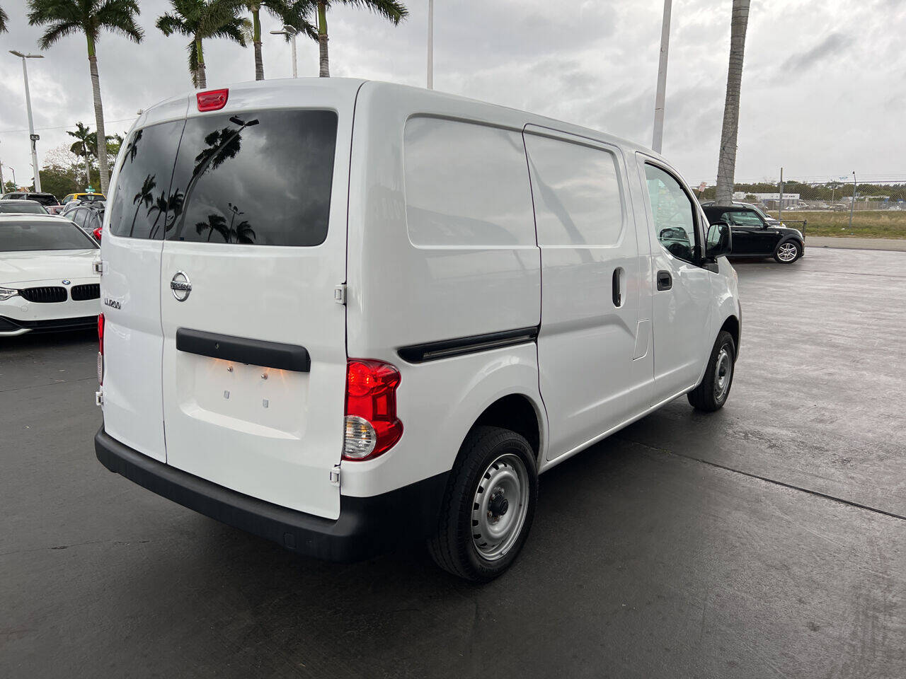2018 NISSAN NV200 Van - $16,900
