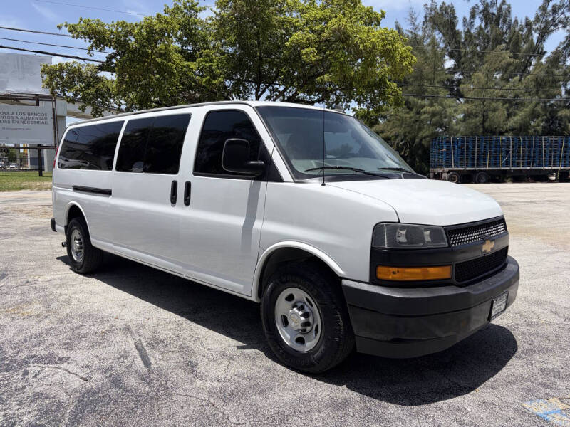 2020 Chevrolet Express LS 3500