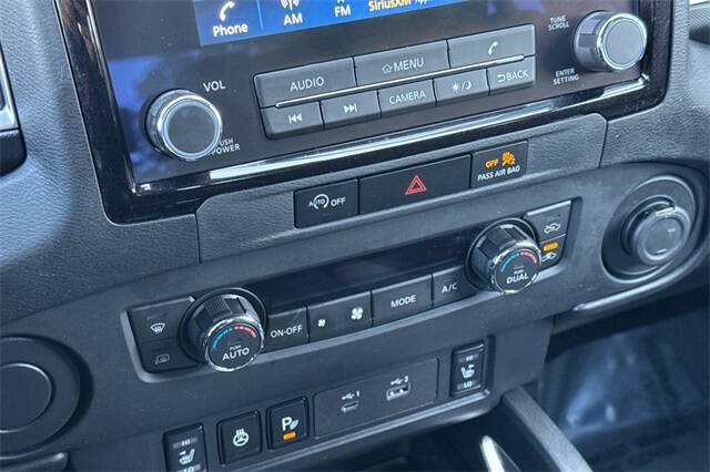 2024 Nissan Frontier SV