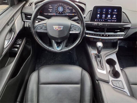 2023 Cadillac CT4 Premium Luxury