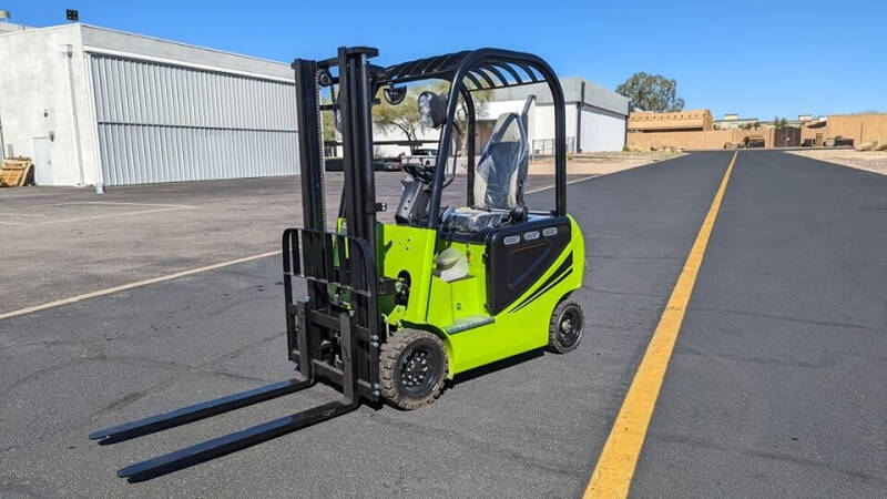2022 Green Forklift Company 3000lbs for sale at POWER COMMERCIAL TRUCK & EQUIPMENT LLC in Scottsdale AZ