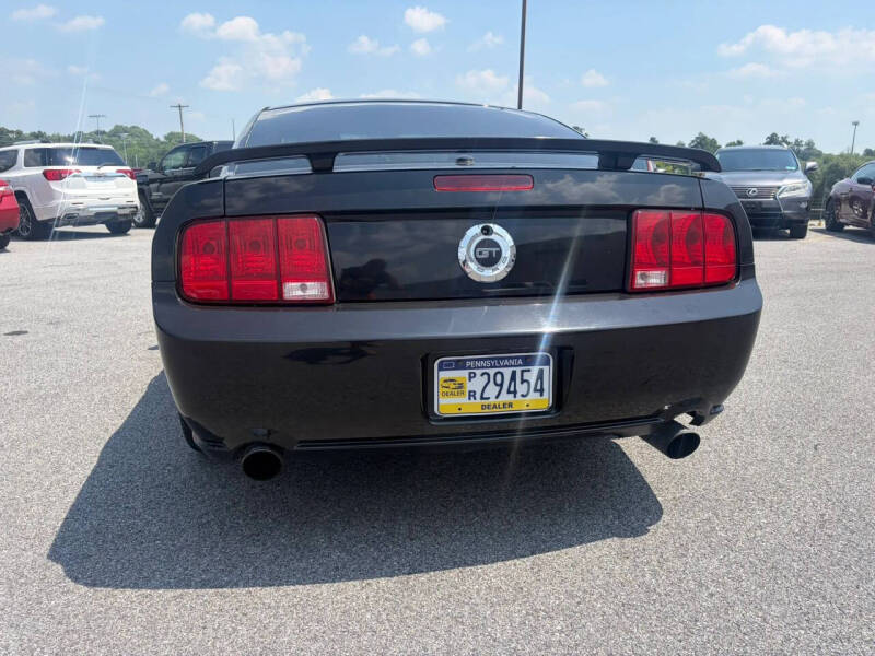 2009 Ford Mustang GT Deluxe