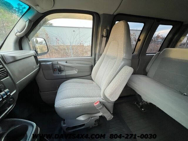2003 GMC Savana 2500