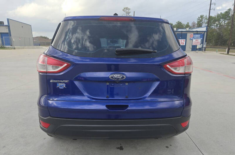 2016 Ford Escape S photo 15