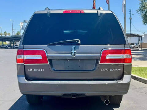2013 Lincoln Navigator L