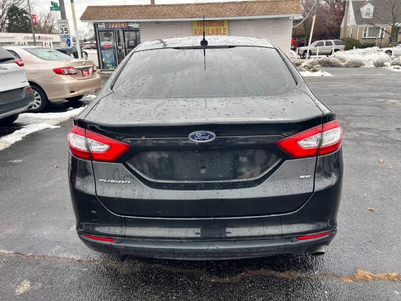 2013 Ford Fusion SE