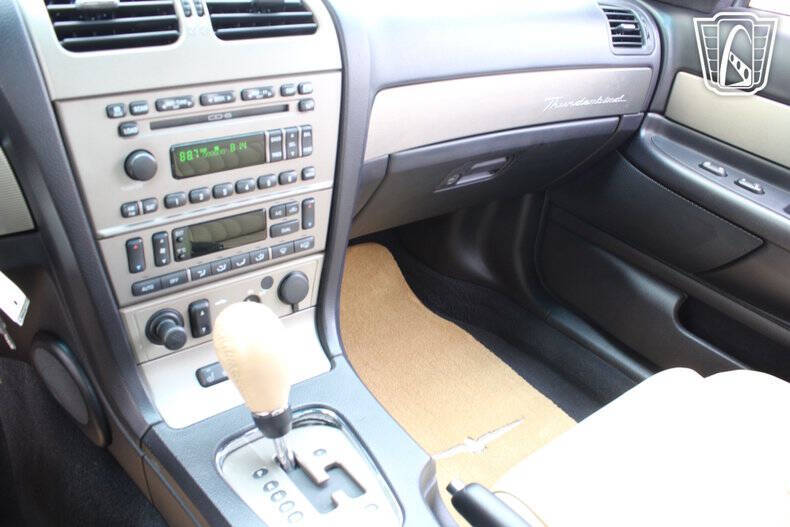 2004 Ford Thunderbird Deluxe