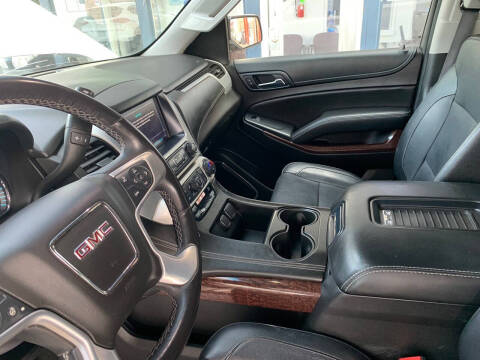 2017 GMC Yukon XL SLT