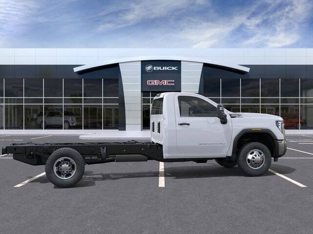 2026 GMC Sierra 3500HD CC