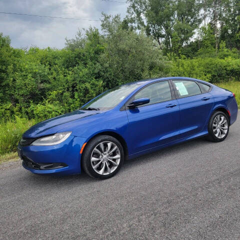 2015 Chrysler 200 for sale at Lucky One Auto Sales in Lafayette, NY