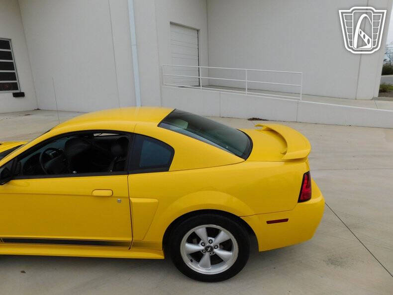 2004 Ford Mustang Mach 1 Premium