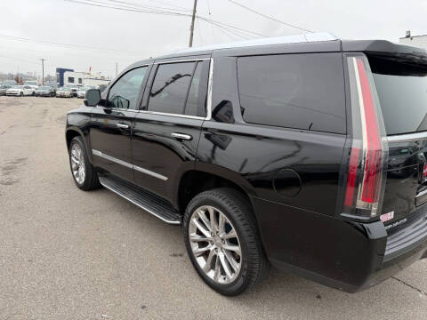 2019 Cadillac Escalade Luxury