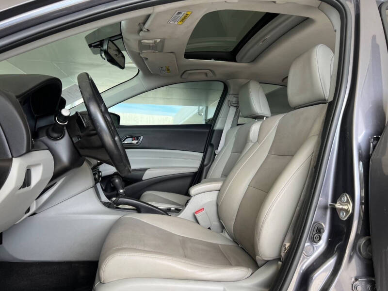 2017 Acura ILX w/Tech