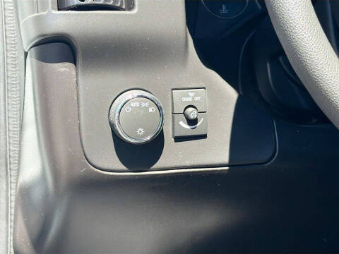 2025 Chevrolet Express 2500