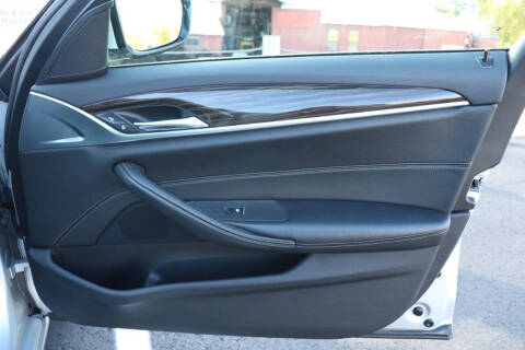 2017 BMW 5 Series 530i