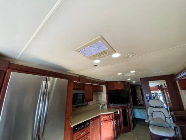 2011 Freightliner MH Chassis