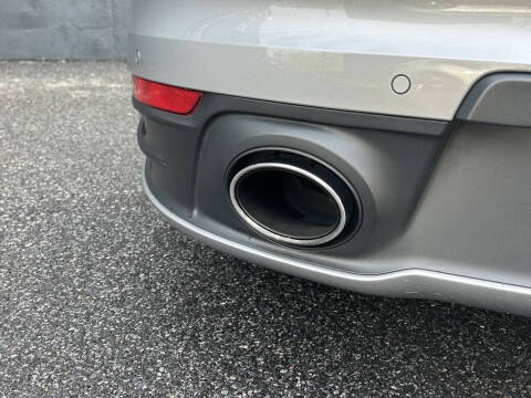 2021 Porsche 911 Carrera