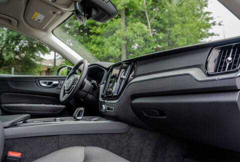 2025 Volvo XC60 B5 Plus Dark Theme