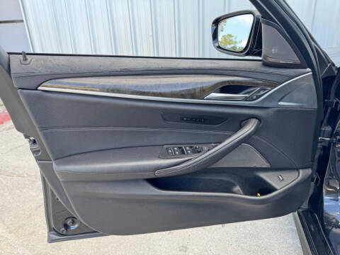 2017 BMW 5 Series 540i