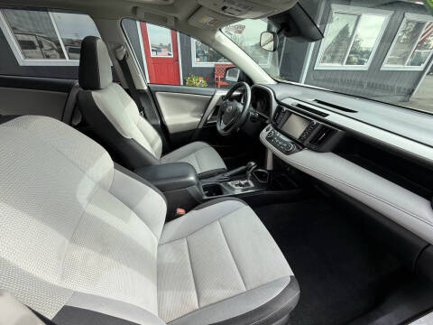 2018 Toyota RAV4 Adventure