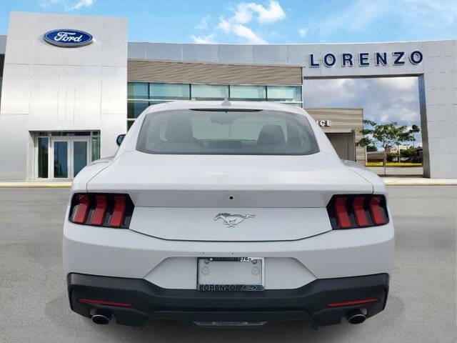 2024 Ford Mustang EcoBoost