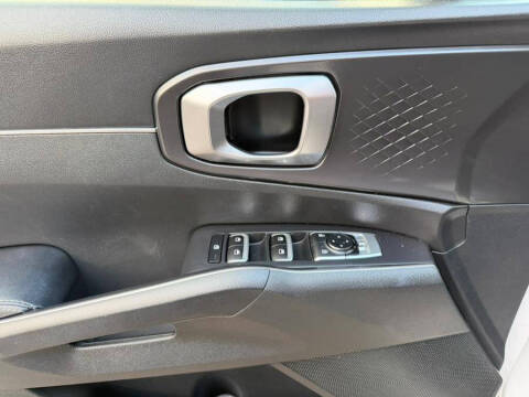 2022 Kia Sorento LX