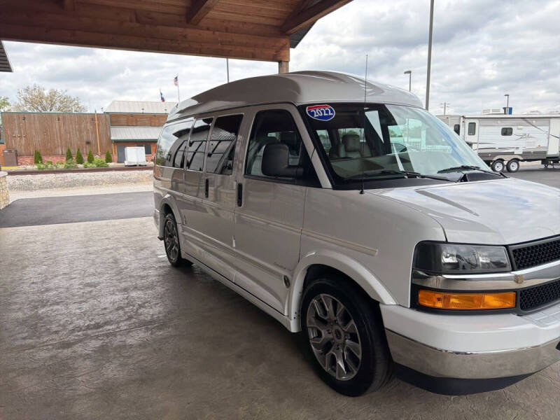 2022 Chevrolet Express 2500