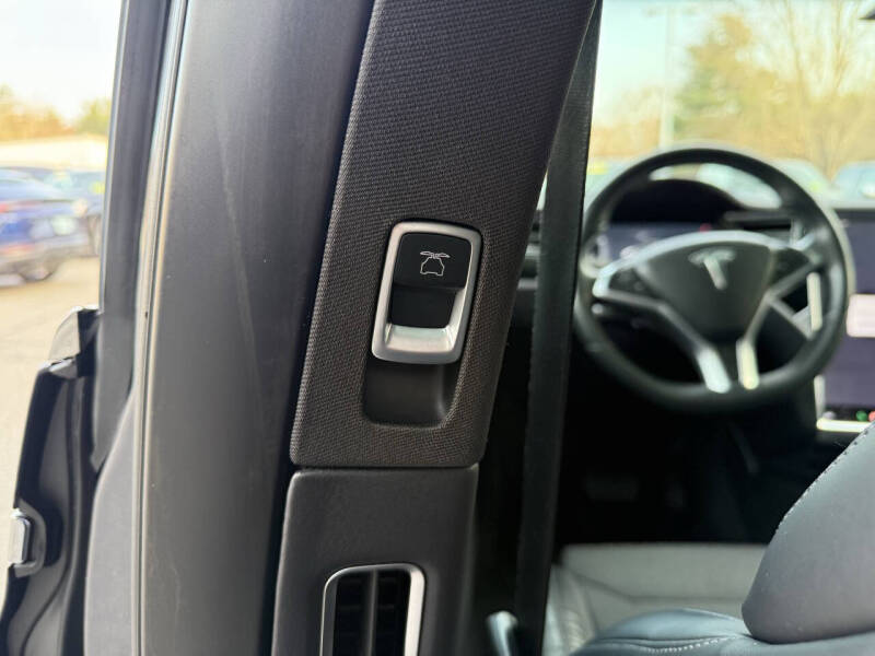 2017 Tesla Model X 90D