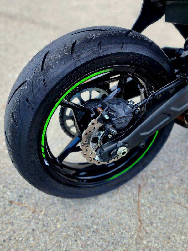 2025 Kawasaki EX650 ABS