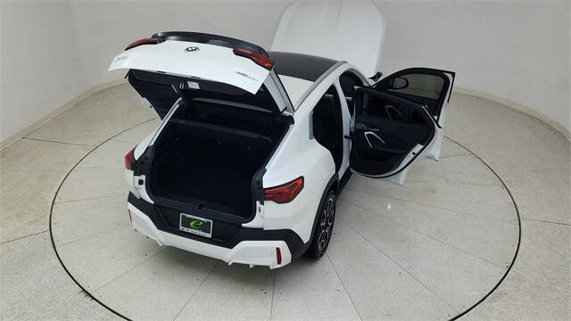 2025 BMW X2 xDrive28i