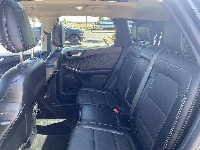 2020 Ford Escape Titanium