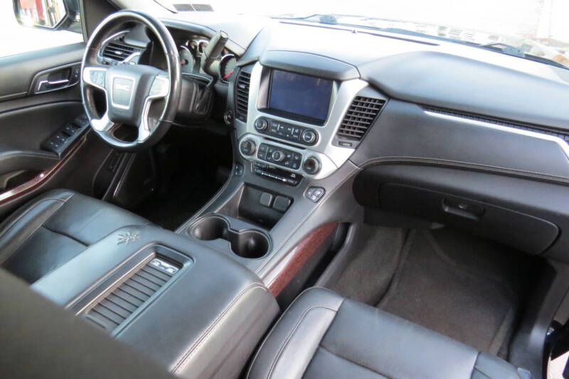 2016 GMC Yukon XL SLT