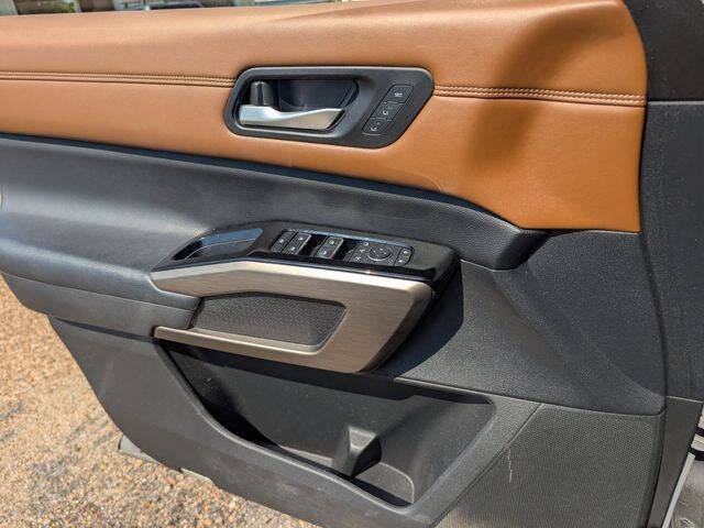 2022 Nissan Pathfinder Platinum