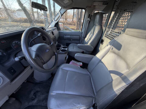 2009 Ford E-Series E-350 SD