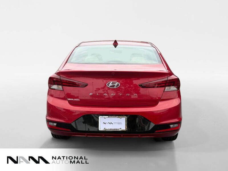 2019 Hyundai Elantra
